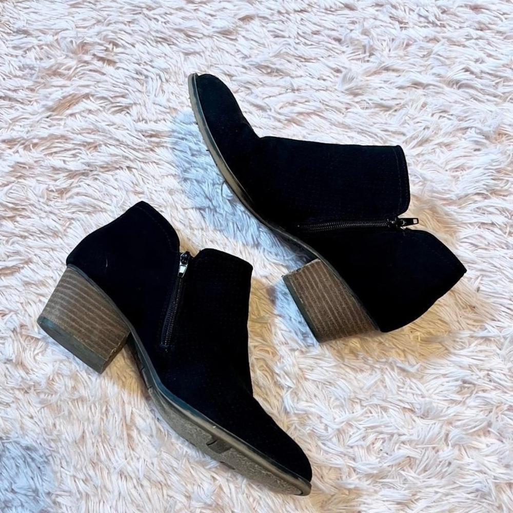 Black Faux Suede Zipper Ankle Booties Women's 8 Norm Core Classic Southern